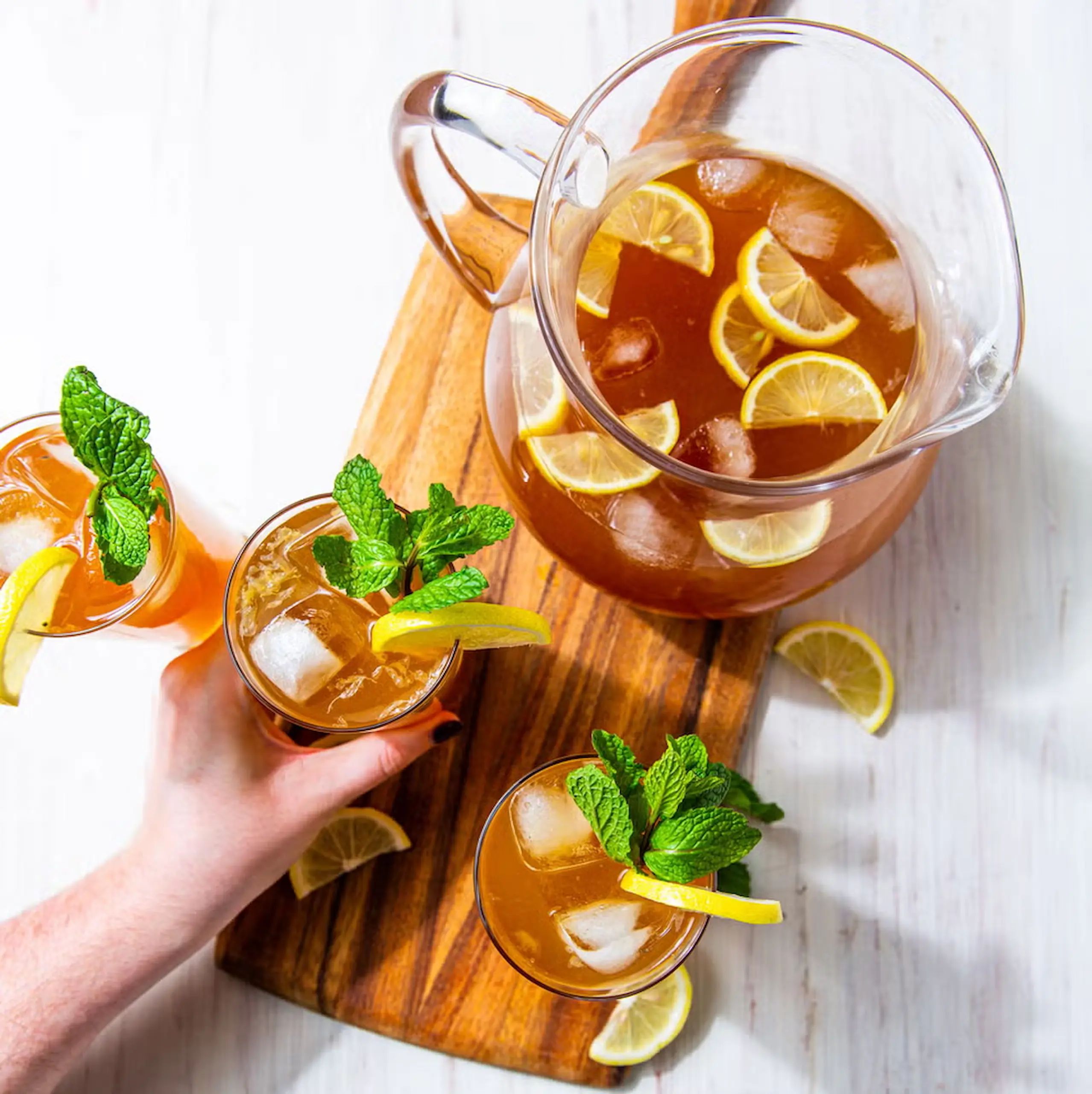 lemonade and ice tea drink