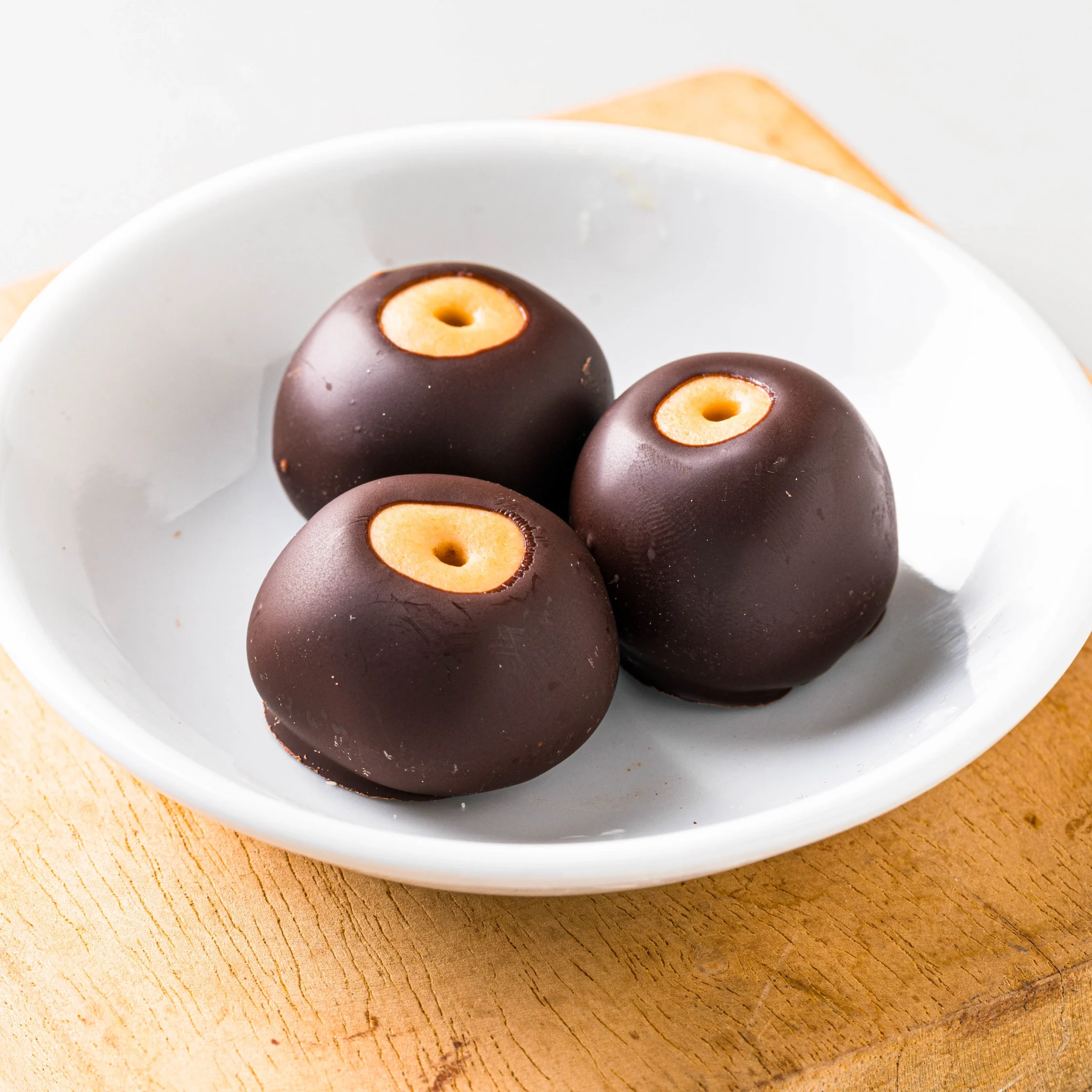 Tabléa Chocolate Cafe Cebu's Buckeyes covered in yummy chocolate