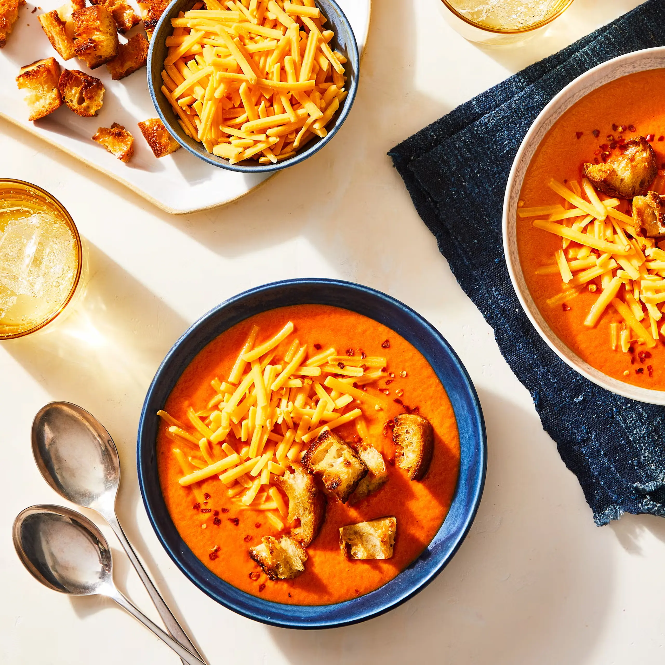 Creamy Spicy Tomato Cheddar Soup