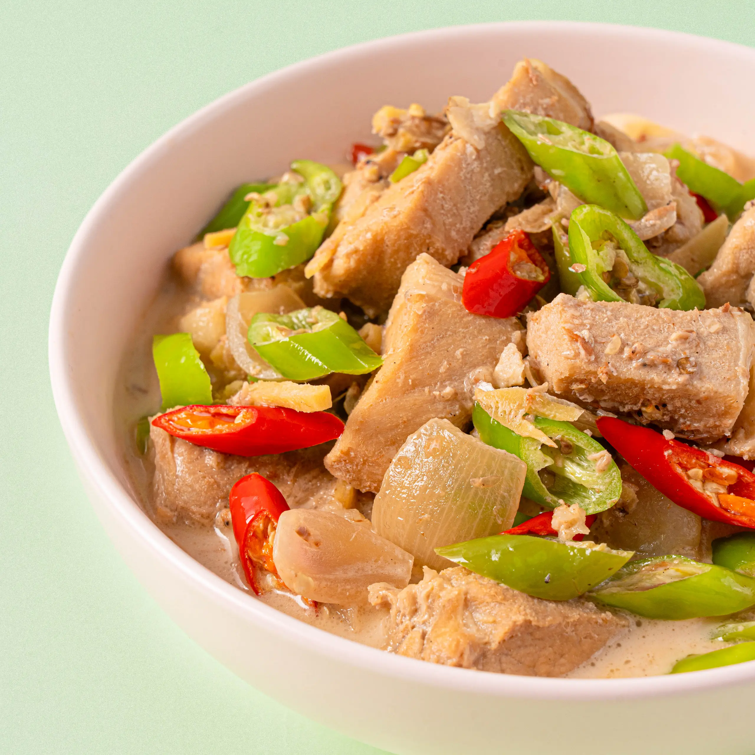 Delish Philippines Bicol Express green red sili siling labuyo bird's eye chilies pork