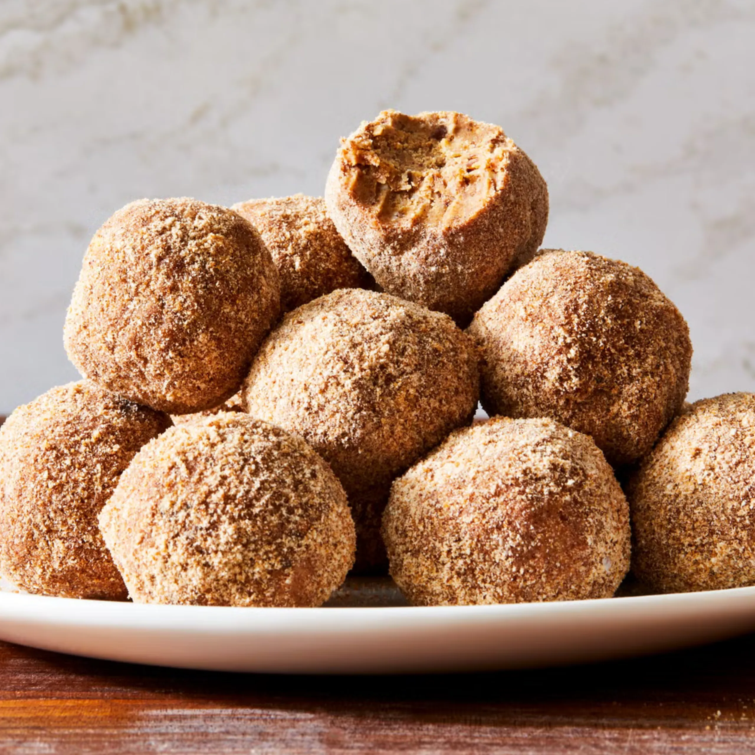 Cinnamon Roll Power Bites main