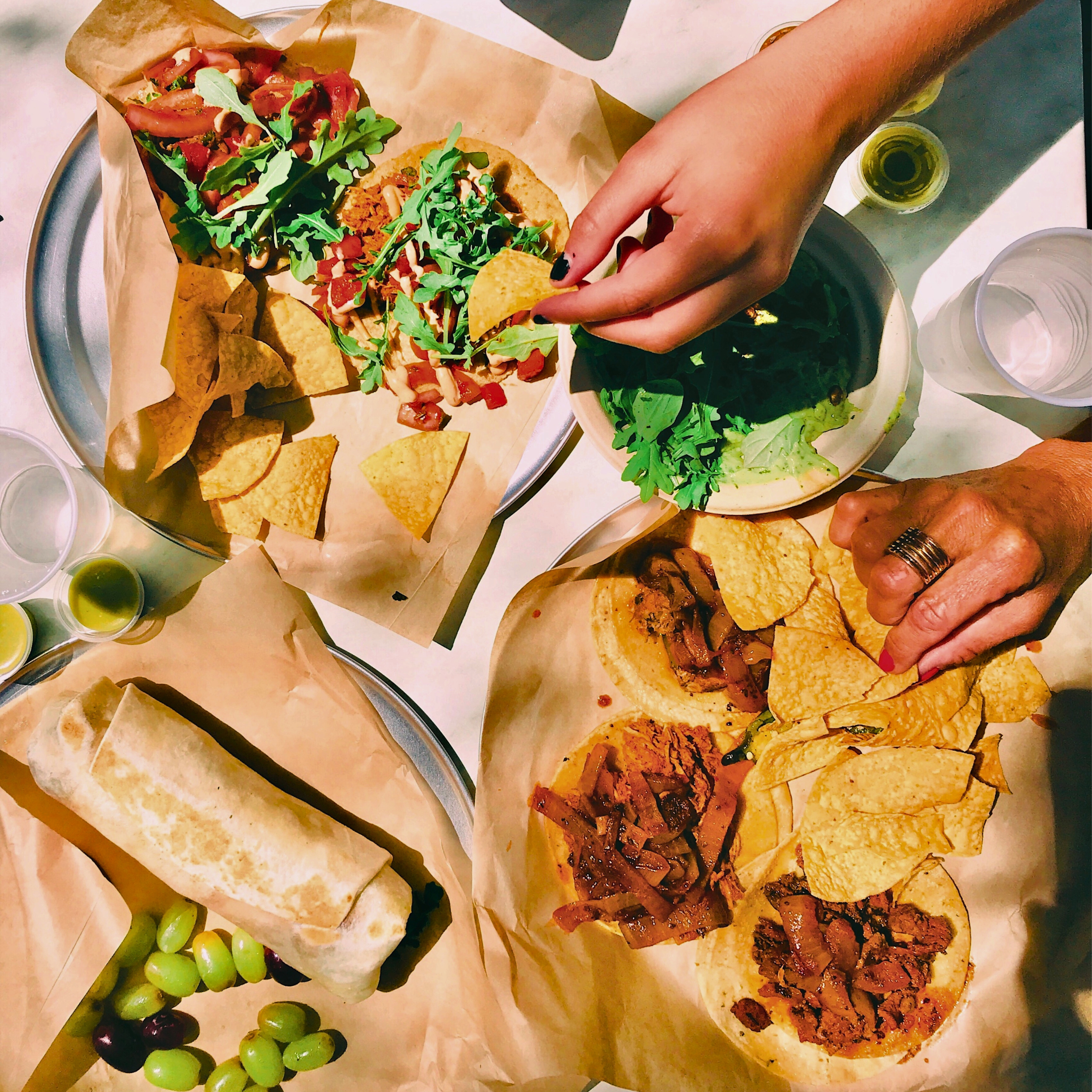 viral food trends filipino birria people eating grabbing food