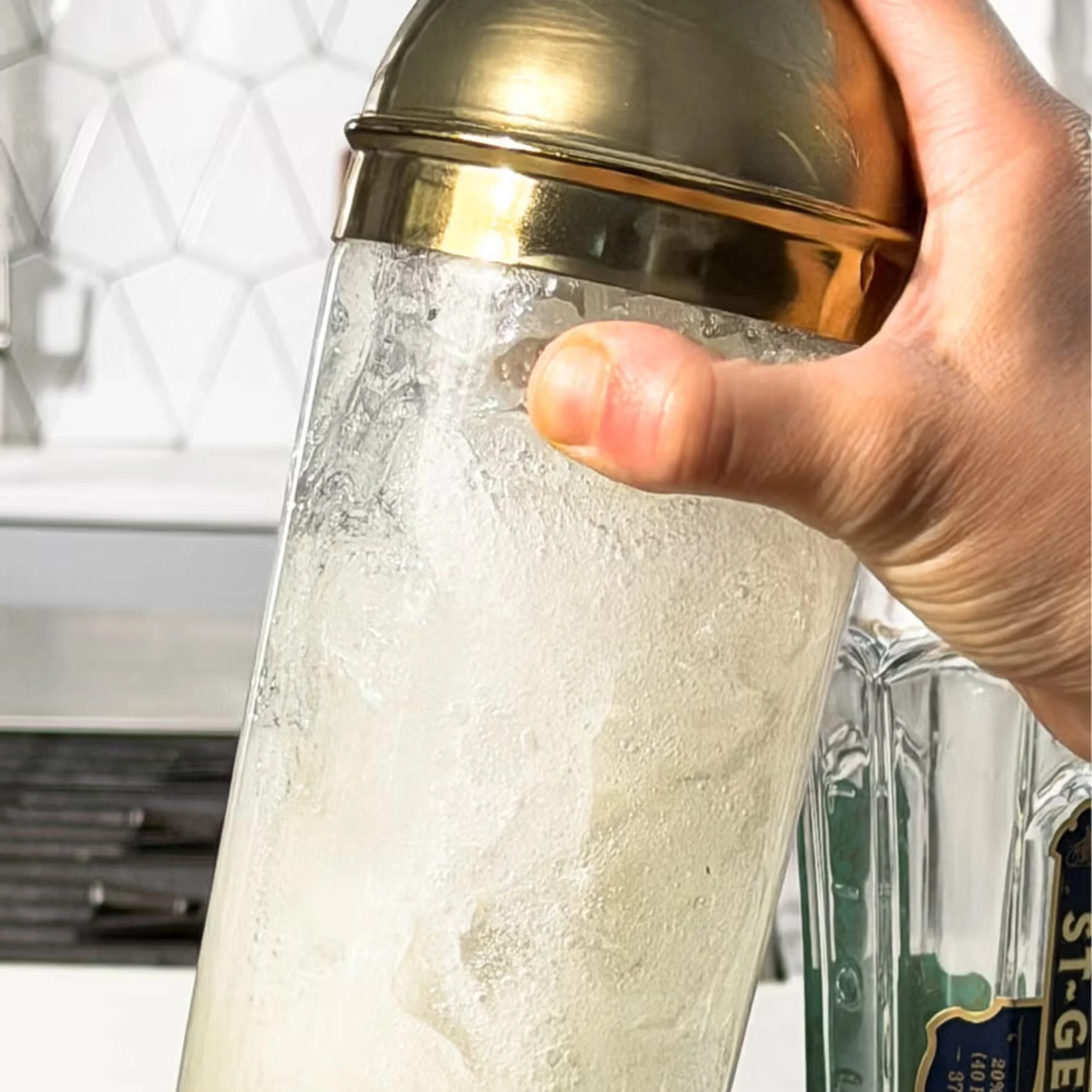shake lychee martini