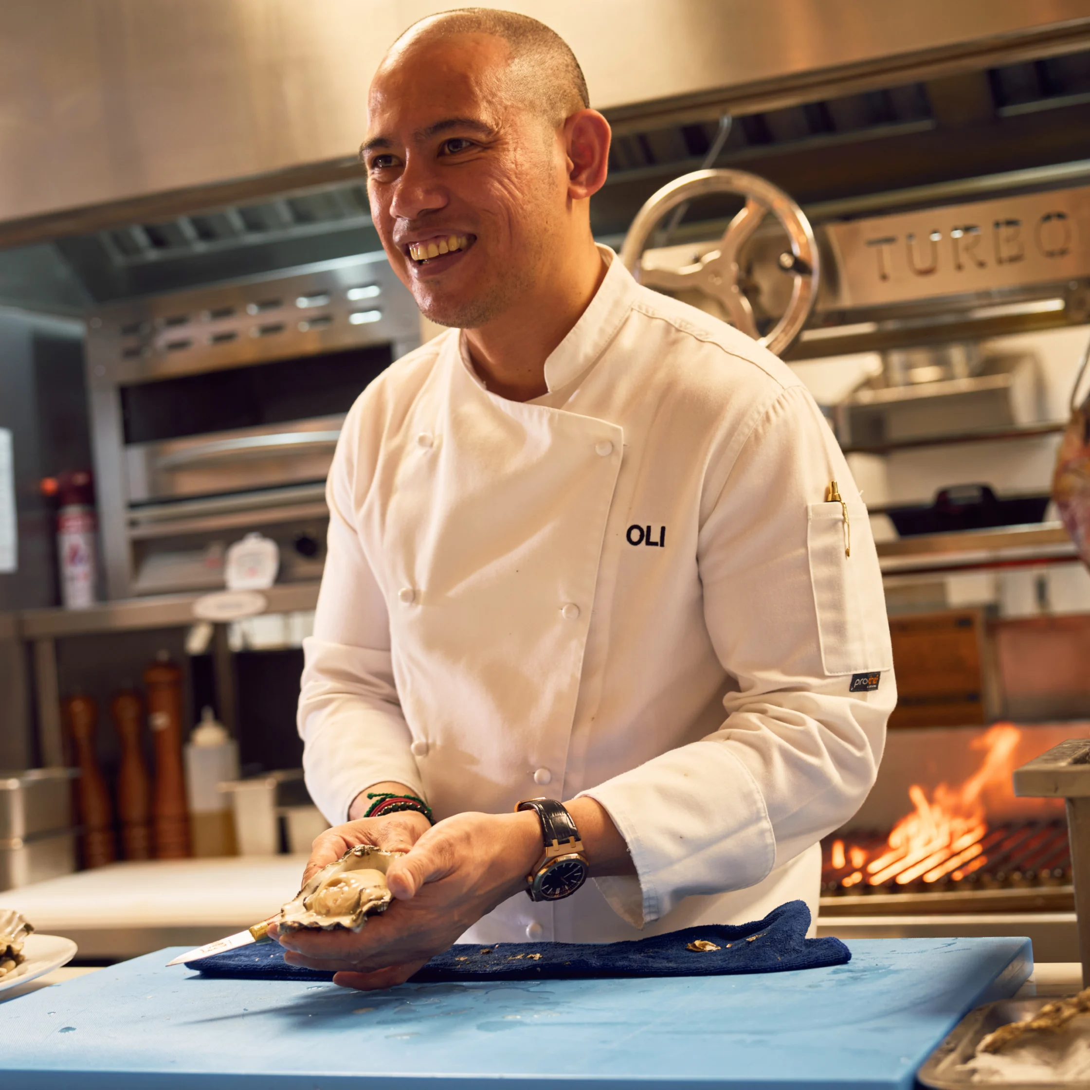 seafood 8 chef oli