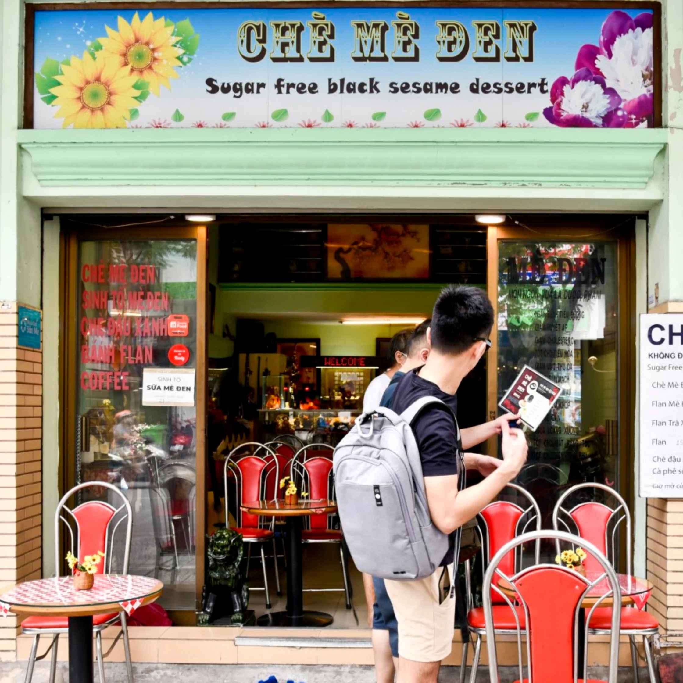 Black sesame flan (chè mè đen) Restaurant from a District 1 shop in Ho Chi Minh City