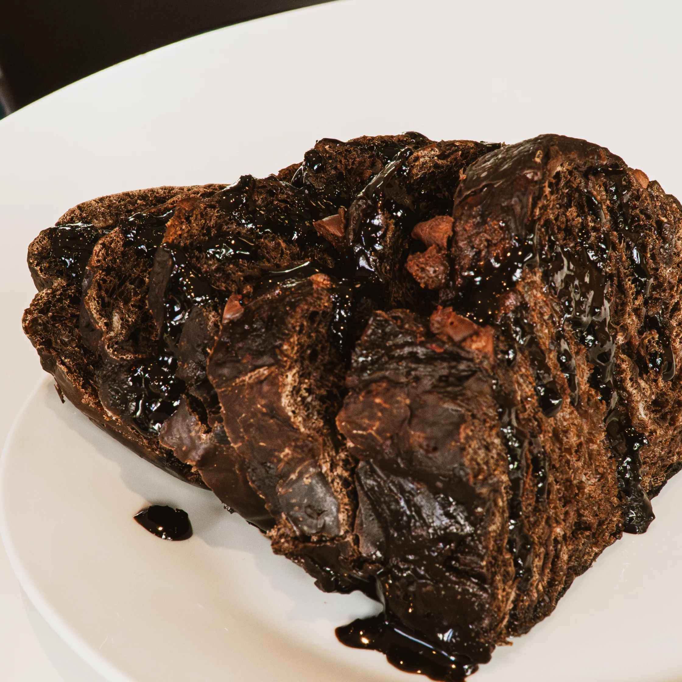 NOMOM IN MARIKINA DARK CHOCOLATE BABKA