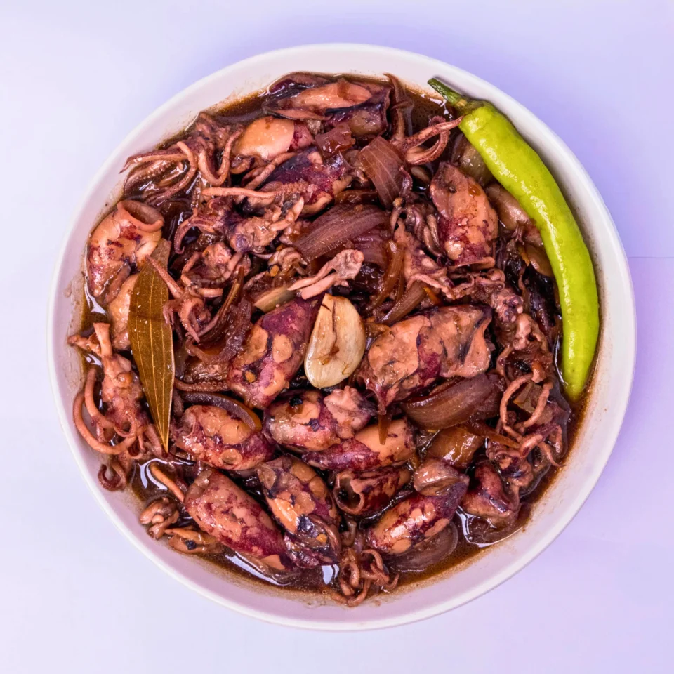 adobong pusit PHOTO_ Zoe Tapalgo